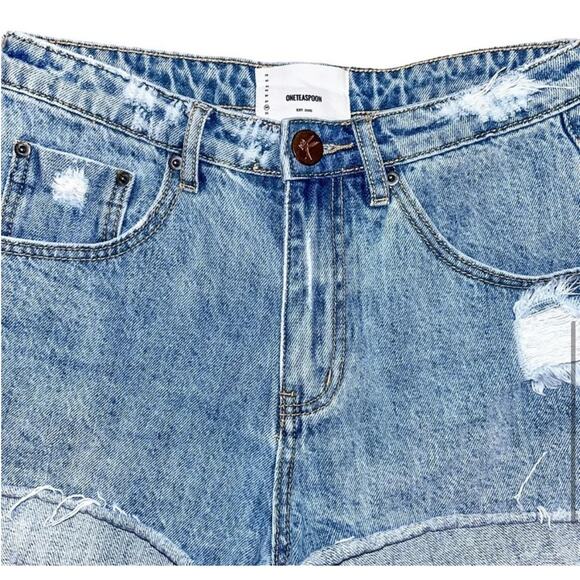 One Teaspoon Ocean Bonitas High Waist
Denim Shorts - Picture 6 of 9